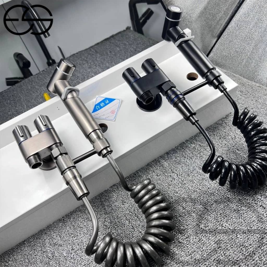 KIT Banheiro Ducha Higiênica Duas Saídas De 1/2 Mm Com Registro Conjunto De Pulverizador ES