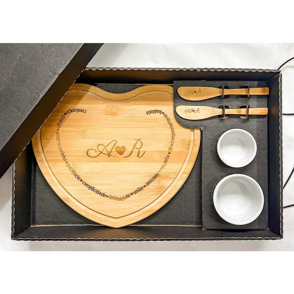 10 Kits Convite Padrinhos Casamento, Batizado - Kit Para Petisco Com Tábua Em Formato Coração 5 Pçs Personalizado