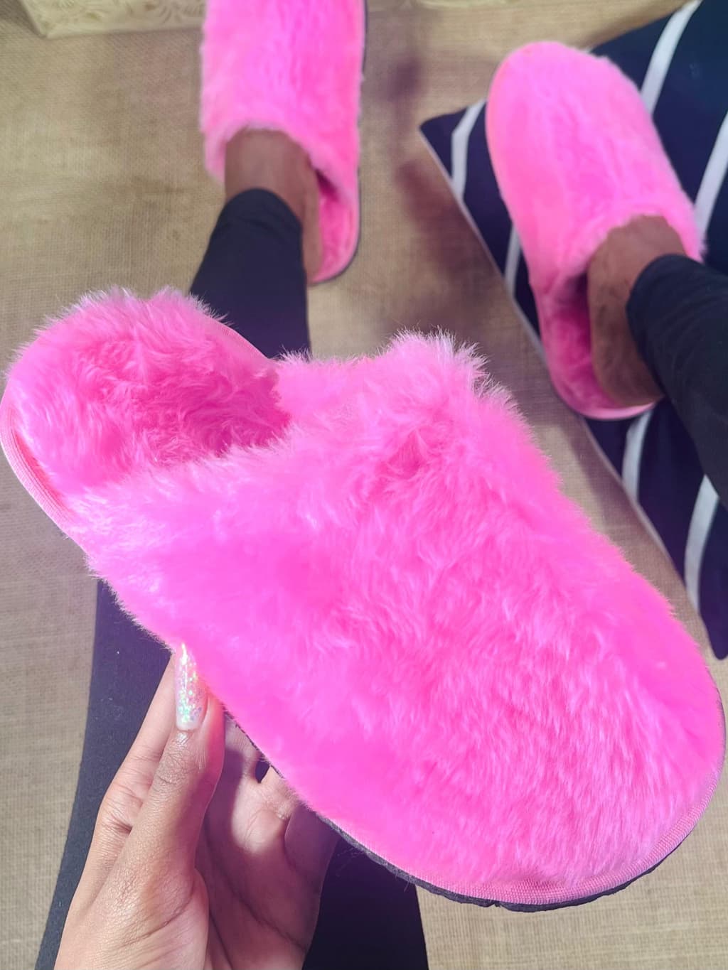 Pantufa de Pelúcia Unissex Inverno Chinelo Quarto Quentinho Antiderrapante