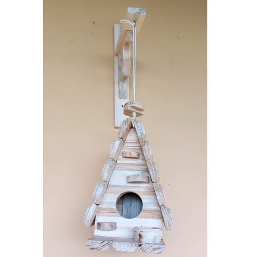 Kit Chalé e Suporte com comedouro feito de madeira crua - Decoração - Casa - Jardim - Quintal